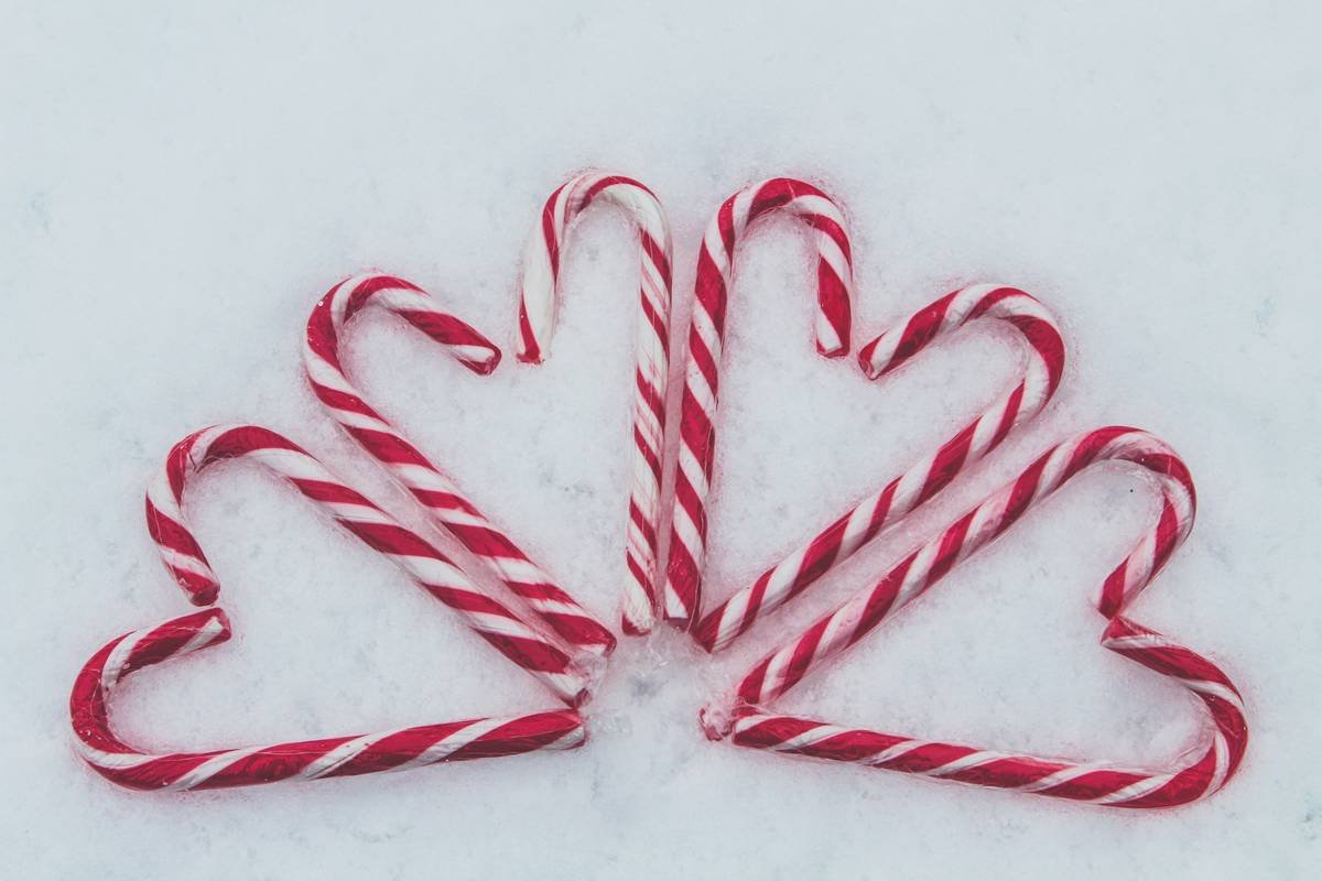 How to Make the Perfect Candy Cane Spoons Recipe—And Why Your Thermometer Matters More Than You Think
